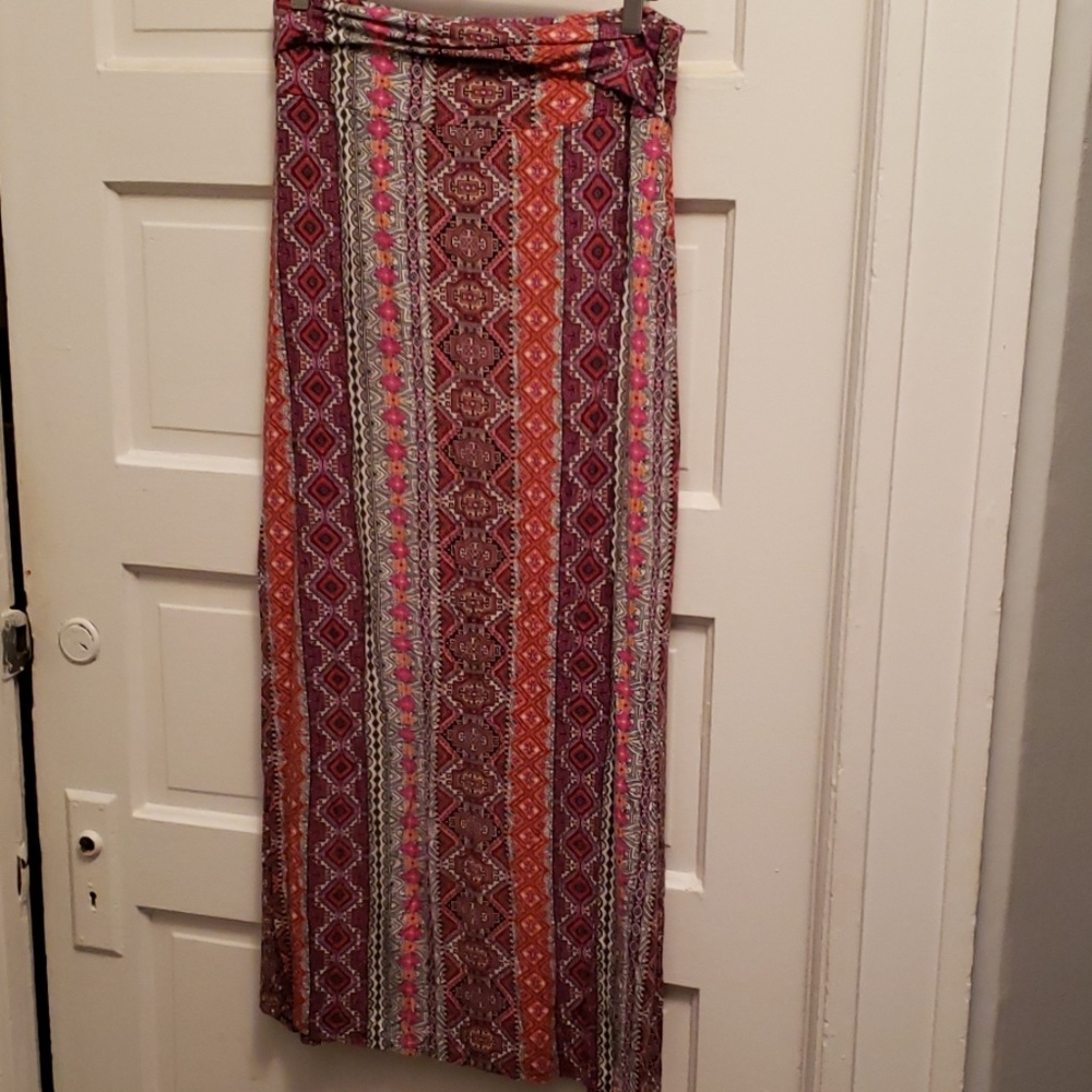 Ladies XL Maxi Skirt